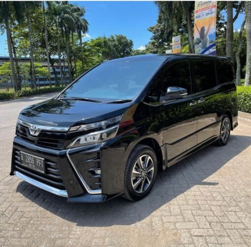Toyota Voxy 2018
